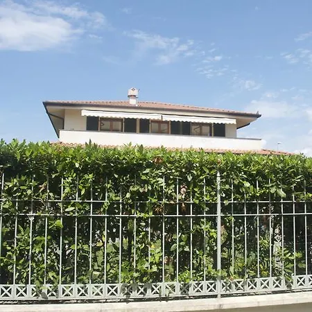 Con Terrazza Panoramica Apartment *
